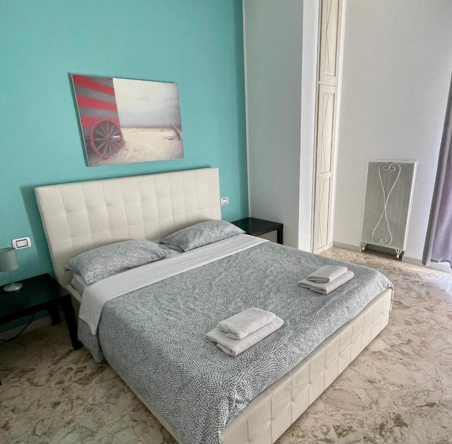 باري Cavour 124 -Guest-Room- المظهر الخارجي الصورة