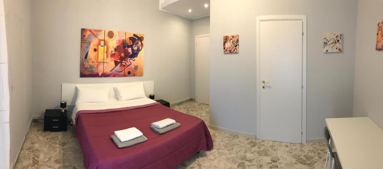باري Cavour 124 -Guest-Room- المظهر الخارجي الصورة