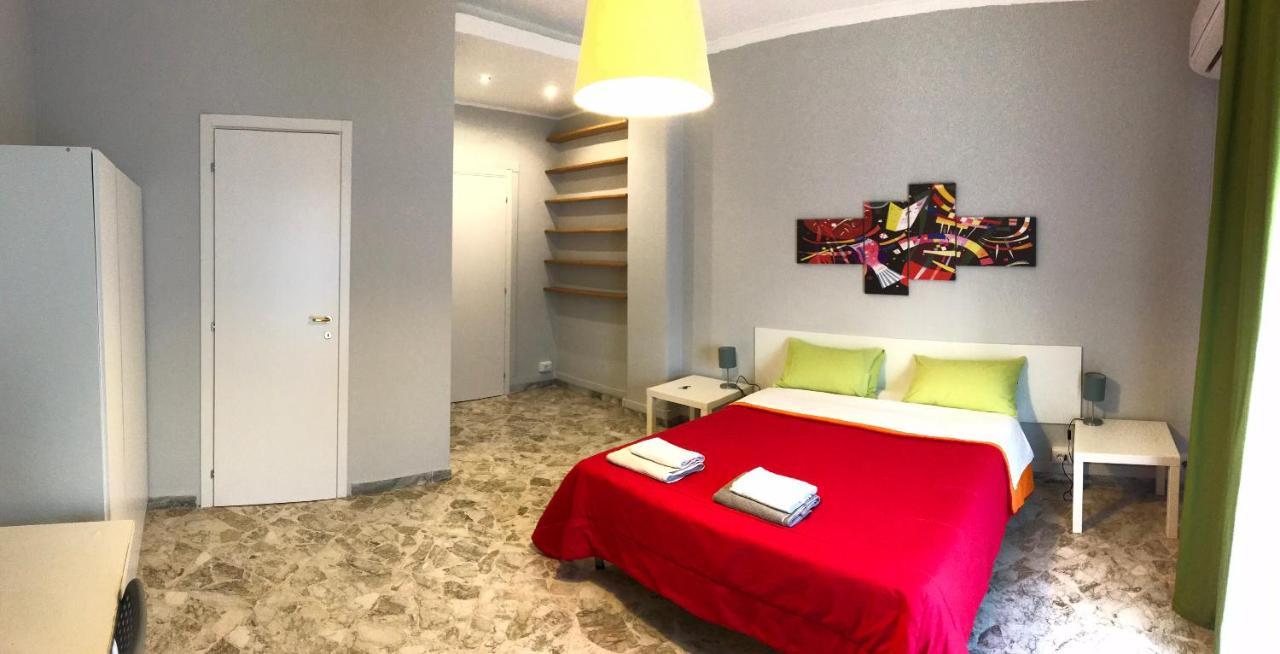 باري Cavour 124 -Guest-Room- المظهر الخارجي الصورة