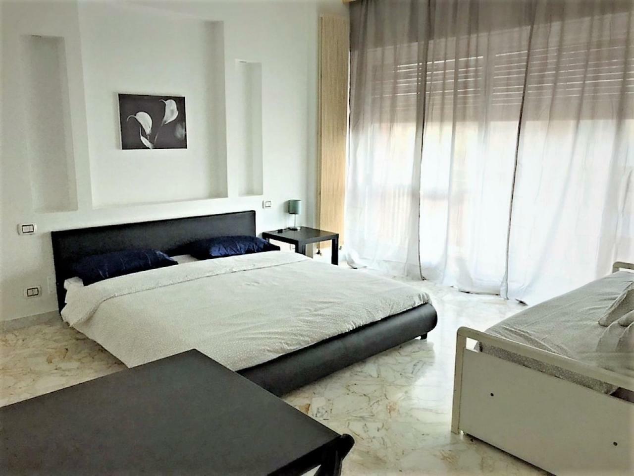 باري Cavour 124 -Guest-Room- المظهر الخارجي الصورة